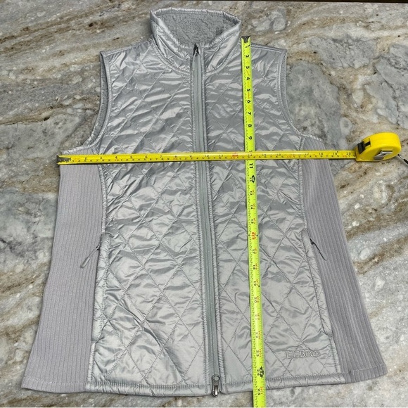 L.L. Bean Women's Fleece-Lined PrimaLoft Vest Gray Size Medium Regular - Picture 9 of 12